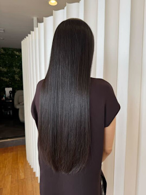 【しゅう】ツヤ髪ロングスタイル