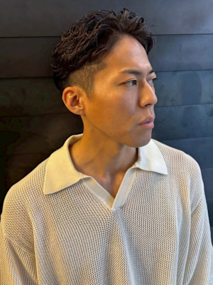 ナチュラルパーマ ツーブロック アップバング 40代