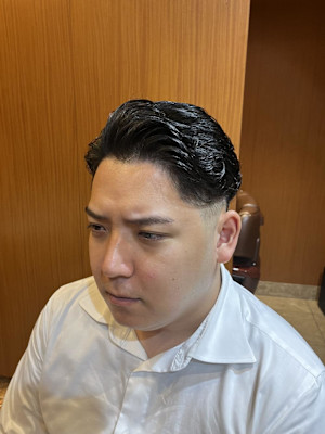 銀座　理容室　フェードカット　七三スタイル
