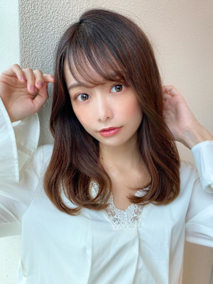 30代シースルーぱっつん前髪で可愛いくびれヘア結べるボブ