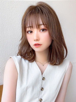 30代シースルーぱっつん前髪で可愛いくびれヘア結べるボブ