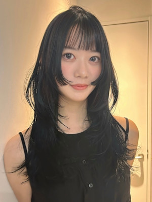 福井レイヤーカット韓国風前髪顔周りカットハッシュカット黒髪
