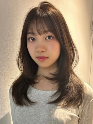 福井レイヤーカット顔まわり前髪カットオリーブグレージュ艶髪