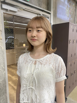 ミルクティーベージュ