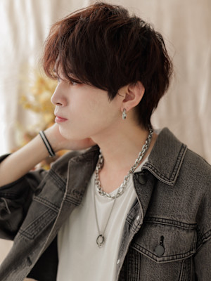 波打ちパーマサーフカールフェザーショート　ニュアンスサーフ