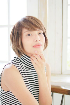 〈30代・４０代〉大人女性のためのトップふんわりショートボブ