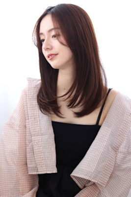 20代30代40代 内巻きレイヤースタイルうざバング