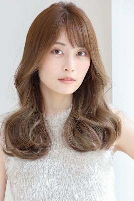 大人セミディ×顔まわりレイヤー