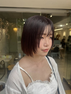 ボブ×顔まわりレイヤー