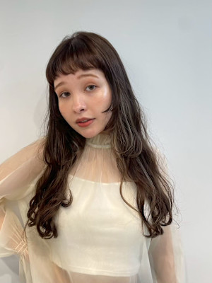 e.dit tokyo ベージュカラー　