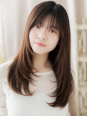 暗髪アッシュブラウン重軽ロングレイヤー　チャコールグレー