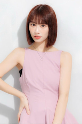 前髪カットボブストレート