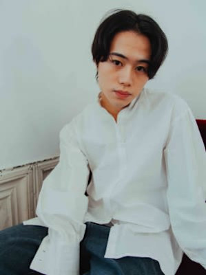 センターパートラフウェーブ