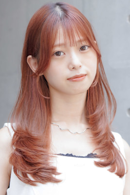 セミロング×ナチュラルレイヤー