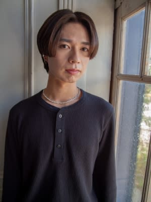 センターパート×ストレート