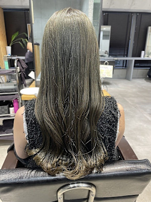 明るいオリーブカラー※オレンジ消し