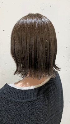 ブリーチなしベージュカラー×ボブ