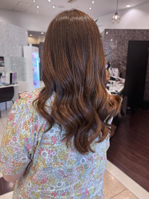 透明感あふれるナチュラルベージュカラー