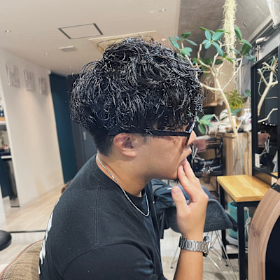 刈り上げ/ツーブロック/黒髪/パーマ