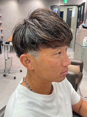 銀座/有楽町/メンズ/毛流れパーマ/白髪ぼかしハイライト