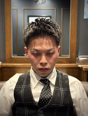 メンズ　スパイキーショート　フェード