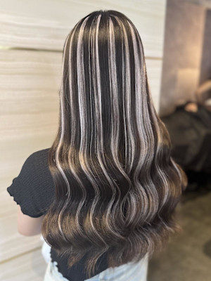 《鈴木茉奈》エクステ/ハイライト/イメチェンエク