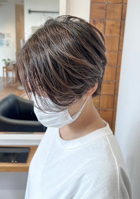 大人ハンサムショート × ハイライトカラー