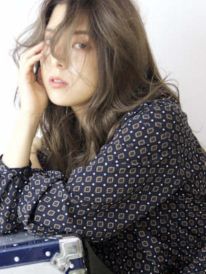 艶髪♪くすみベージュ×ナチュラルロング