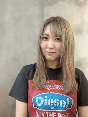 ミディアム・ブリーチ・ベージュ