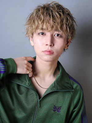 マッシュウルフショート ツイスパ