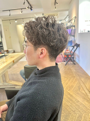 ビジネスヘア就活ヘアツーブロック刈り上げフェードメンズ