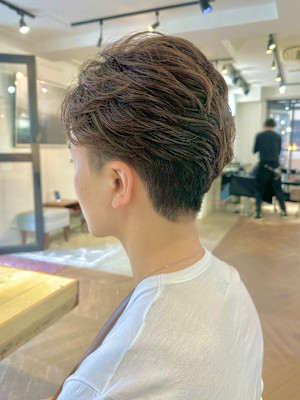 ビジネスヘア就活ヘアツーブロック刈り上げフェードメンズ