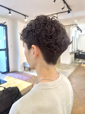 ビジネスヘア就活ヘアツーブロック刈り上げフェードメンズ