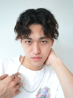 【平山明樹】縦落ちスパイラルパーマ