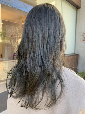 ◯赤みカバーに！透明感ブルーグレー◯