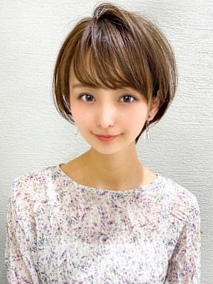 30代40代に人気の大人かわいい前髪ありのくびれショート