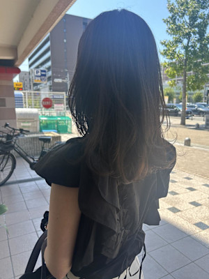 オリーブグレー×レイヤースタイル