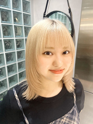 顔周りレイヤーカット