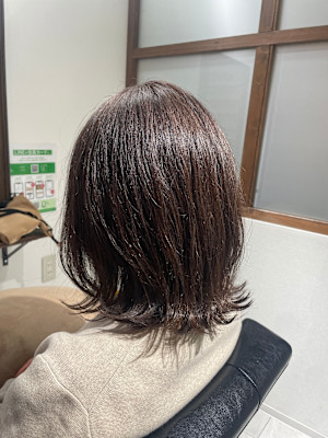 くびれヘアーで華やかな雰囲気に♪