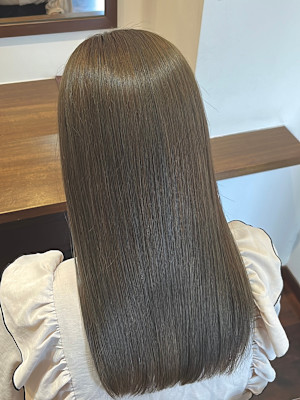 髪質改善ストレート×イルミナカラー