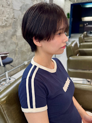 小顔マッシュショート