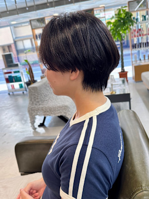 小顔マッシュショート