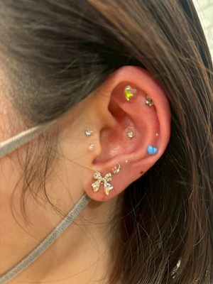 耳ツボジュエリー20代30代40代50代髪質改善白髪染め