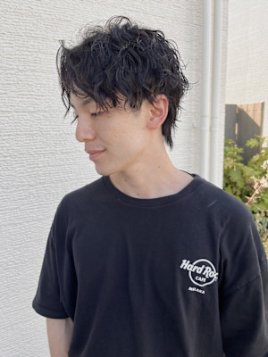 センターパートウルフ　ツイストスパイラル