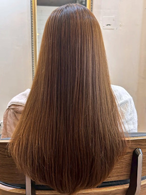 ナチュラルブラウン ストレートヘア ロング ダメージレス