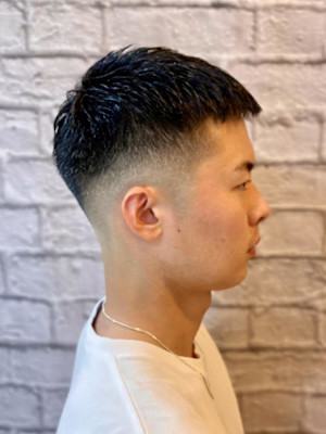 クロップ×フェードスタイル