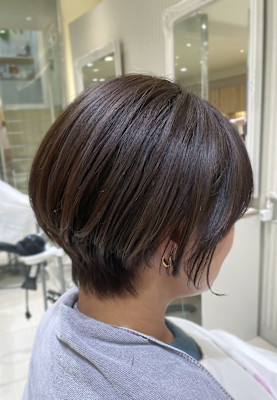 キレイめショートボブ