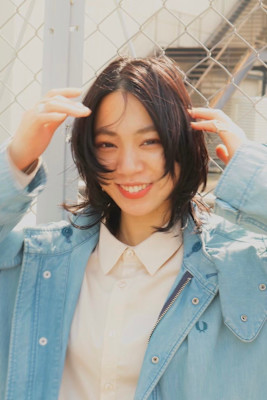 ハッシュカット ミディアムウルフ レイヤーカット