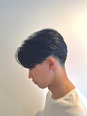 ニュアンスパーマ×センターパート