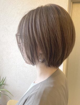 襟足すっきり丸みショート